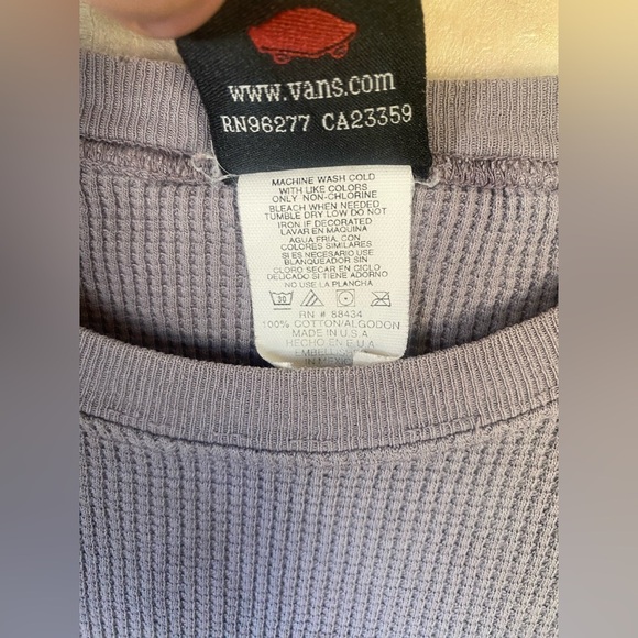 Vans Gray Long Sleeve Waffle Henley Style Shirt Unisex Small Y2K Stained - Picture 4 of 7